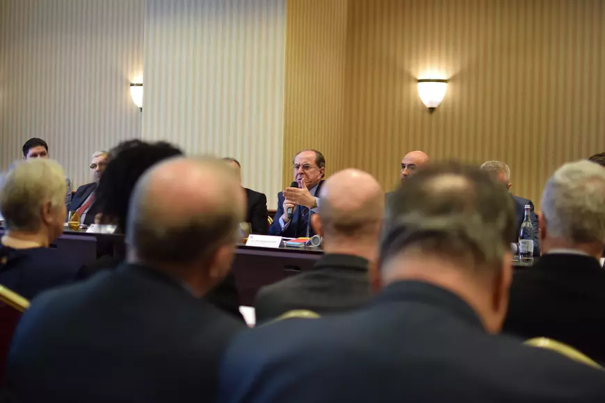 EXCLUSIV/ Generali, masoni și naționaliști s-au adunat în Partidul Lege și Ordine: ,,Islamismul vrea să ne distrugă”/VIDEO