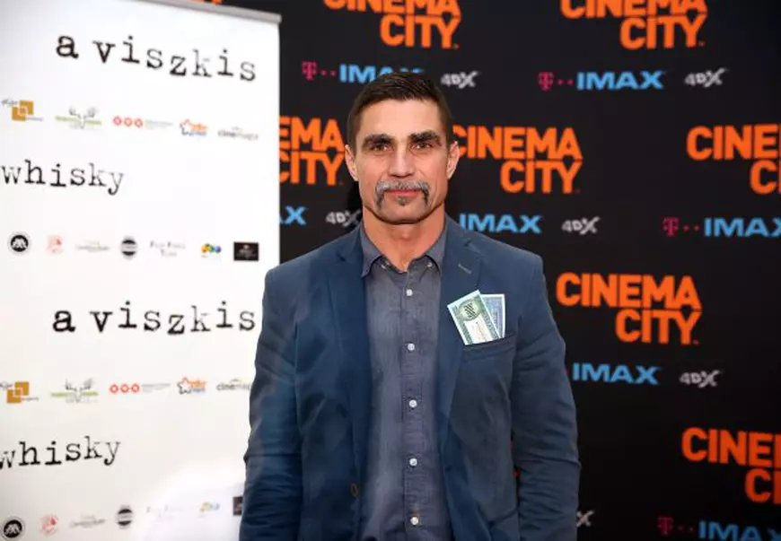 VIDEO EXCLUSIV/Spărgătorul Whisky Man, replici de top: ”Eu nu număr banii, îi cântăresc!”|”Cât a durat filmarea, spărgeam cinci bănci!”