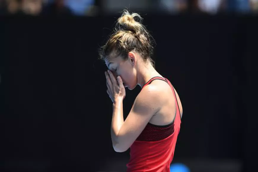 Simona Halep - Lauren Davis 4-6, 6-4, 15-13. Thriller de neuitat! Liderul mondial este în ”optimi”, după ce a salvat trei mingi de meci / VIDEO