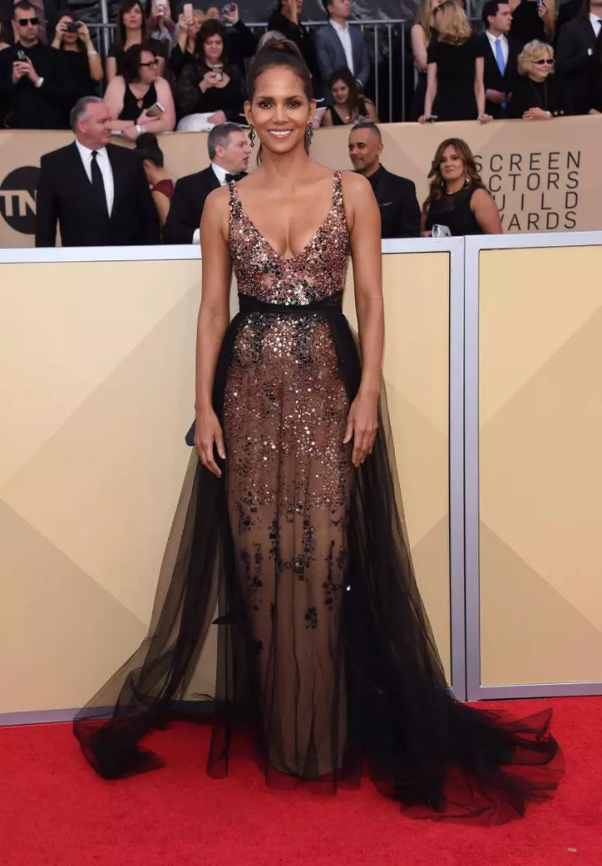 Vedetele au purtat culori strălucitoare pe covorul roșu la SAG Awards 2018