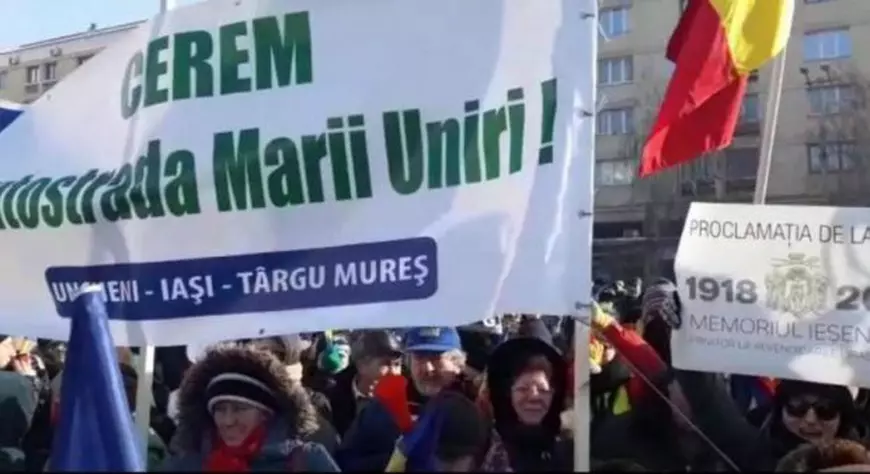 Demnitari huiduiți în timpul manifestărilor de 24 ianuarie, la Iași