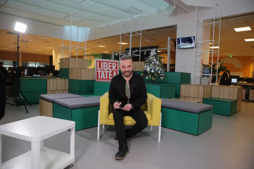 VIDEO EXCLUSIV/Cum și-a fentat Ovi rudele din Norvegia ca să nu vadă lucrurile rele din România!