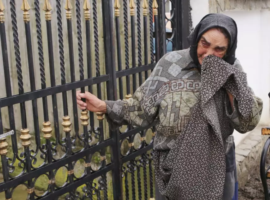 VIDEO EXCLUSIV/O nouă lovitură pentru familia Denisei Răducu. Bunica ei nu se poate opri din plâns: ”E mare păcat...”