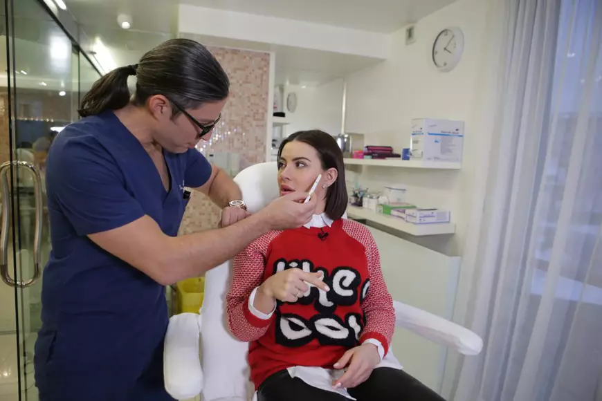 FOTO EXCLUSIV/Nicoleta Nucă a scăpat de cicatricea care o chinuia de 24 de ani. ”Putea să se extindă pe jumătate de față”