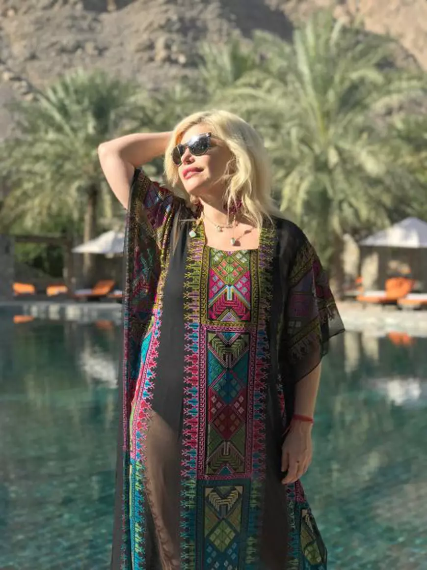 Loredana, vacanță într-o vilă de lux inspirată de satele omaneze