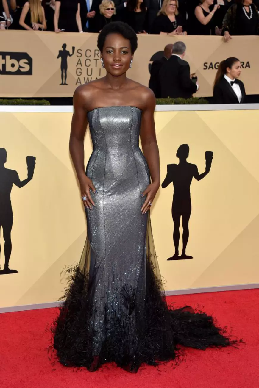 Vedetele au purtat culori strălucitoare pe covorul roșu la SAG Awards 2018