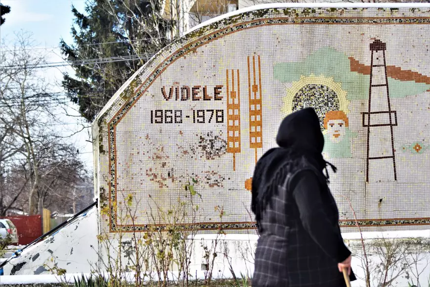 VIDEO-REPORTAJ / Cum s-a văzut învestirea guvernului din Videle, capitala miniștrilor. ”Doamna Dăncilă are toate tablele pe casă, dar să nu fie manipulată”