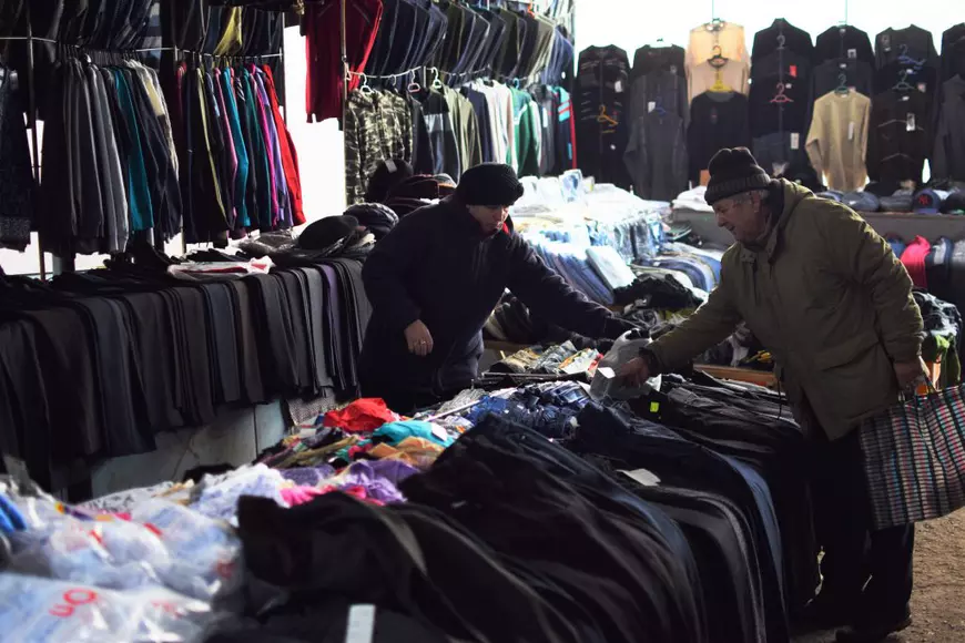 VIDEO-REPORTAJ / Cum s-a văzut învestirea guvernului din Videle, capitala miniștrilor. ”Doamna Dăncilă are toate tablele pe casă, dar să nu fie manipulată”