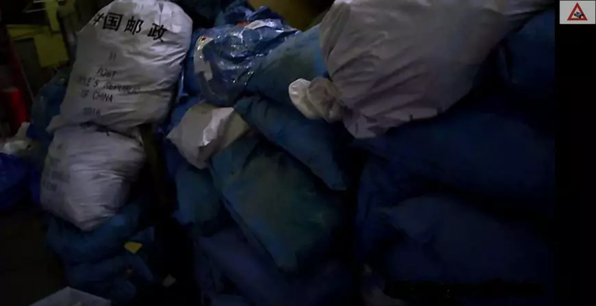 EXCLUSIV / De ce întârzie coletele comandate din China. Haos în depozitele Poștei Române (VIDEO)