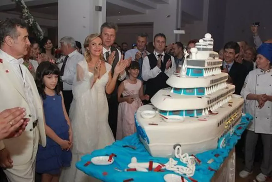 Ce tort imens a avut Gabriela Firea la nunta cu Florentin Pandele. A fost ales ca să aibă legătură cu trecutul celui care i-a devenit soț