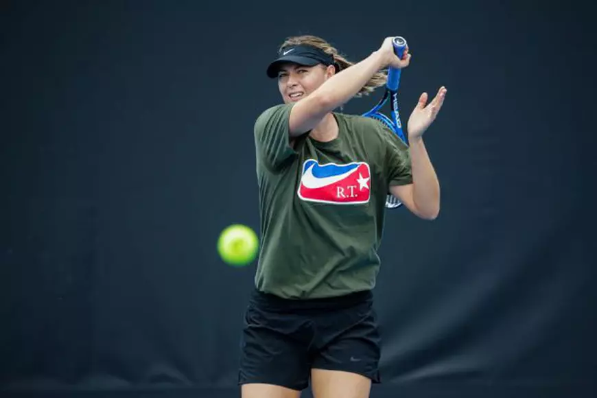 Maria Sharapova s-a antrenat la Australian Open. Ce simbol a avut pe tricou
