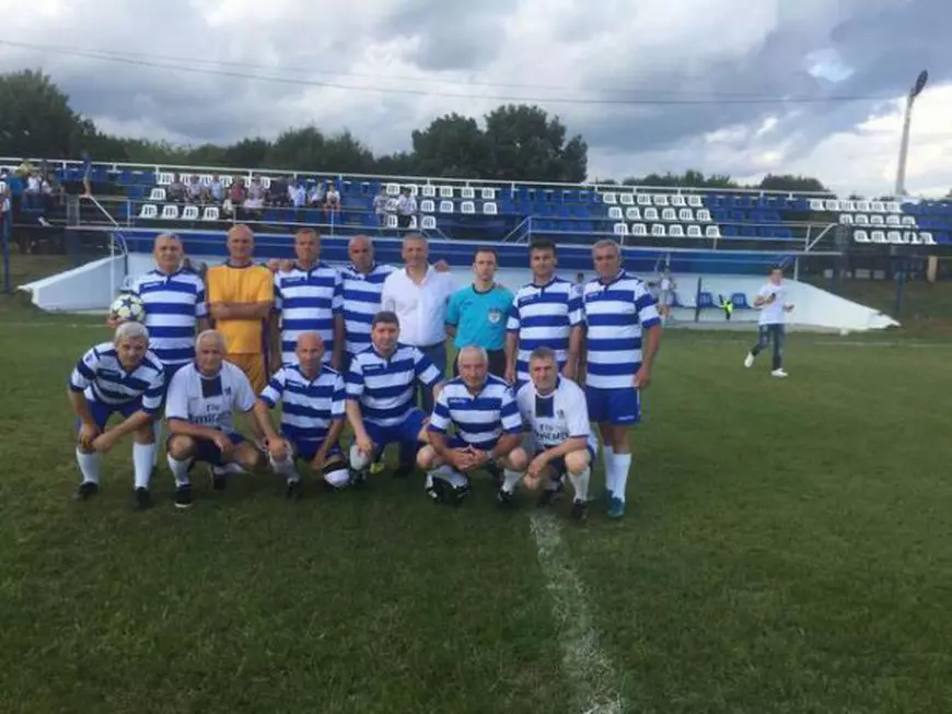 Stere Halep e primul din stânga pe rândul de sus