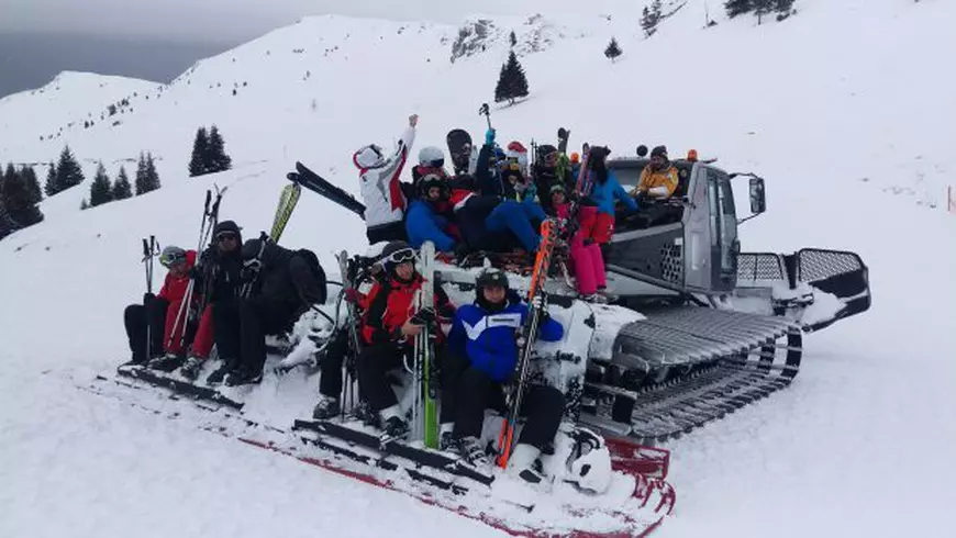 REPORTAJ: Interzis pe munte pentru unii turiști: ”Ne vom folosi dreptul de a ne selecta clientela...”. Ce spun turiștii | FOTO