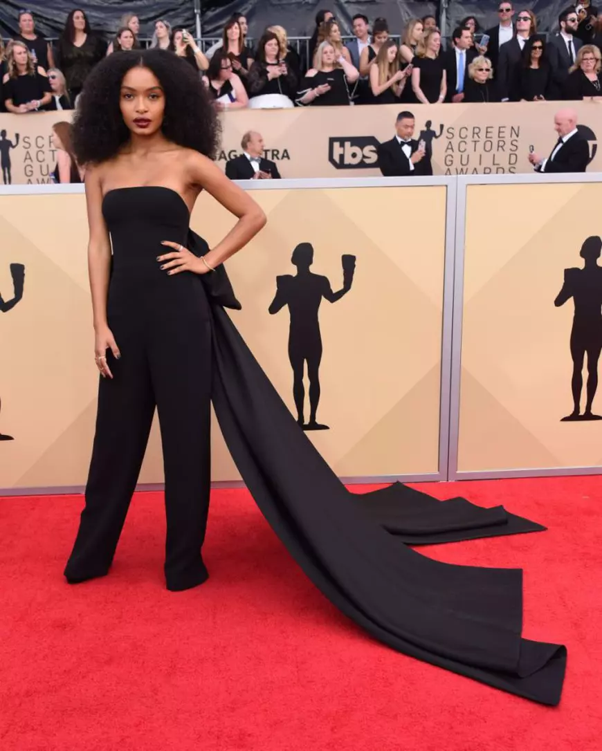 Vedetele au purtat culori strălucitoare pe covorul roșu la SAG Awards 2018