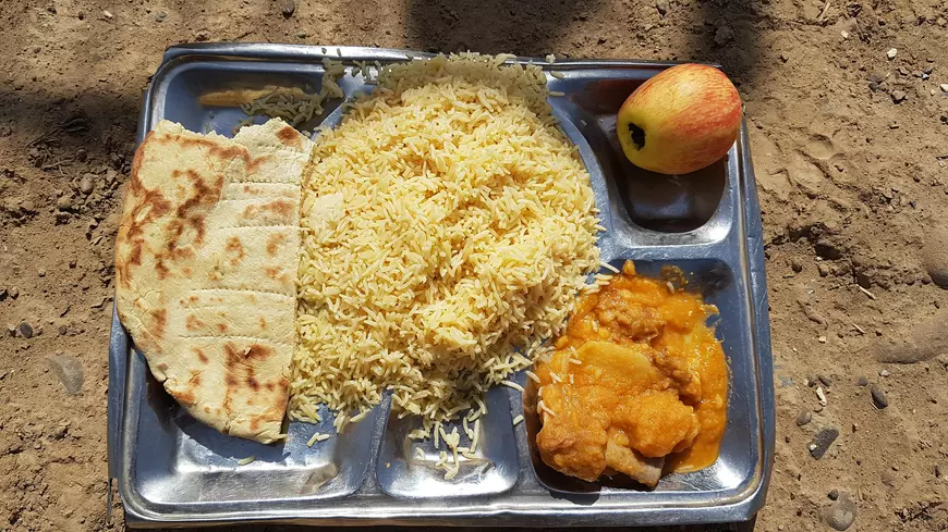 JURNAL DE FRONT DIN AFGANISTAN. Ziua 6: Militarii români îi învață pe afgani să tragă cu tunul - VIDEO