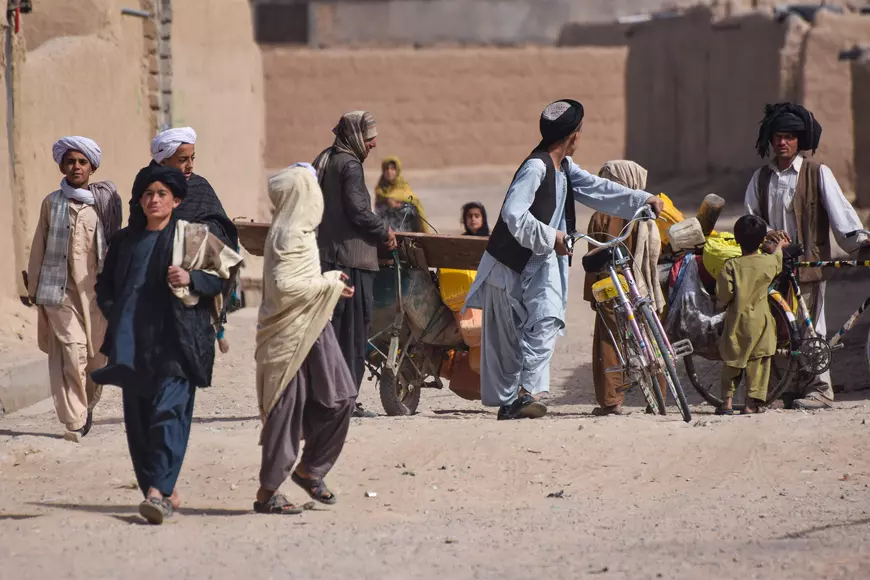 JURNAL DE FRONT DIN AFGANISTAN. Ziua 9: Copiii afgani, oglinda sărăciei și a disperării, după 40 de ani de război - VIDEO