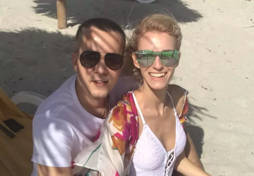 Cum arată nora lui Adrian Năstase în costum de baie. Fiul cel mare al fostului premier al României și soția sa, aniversare departe de ochii lumii