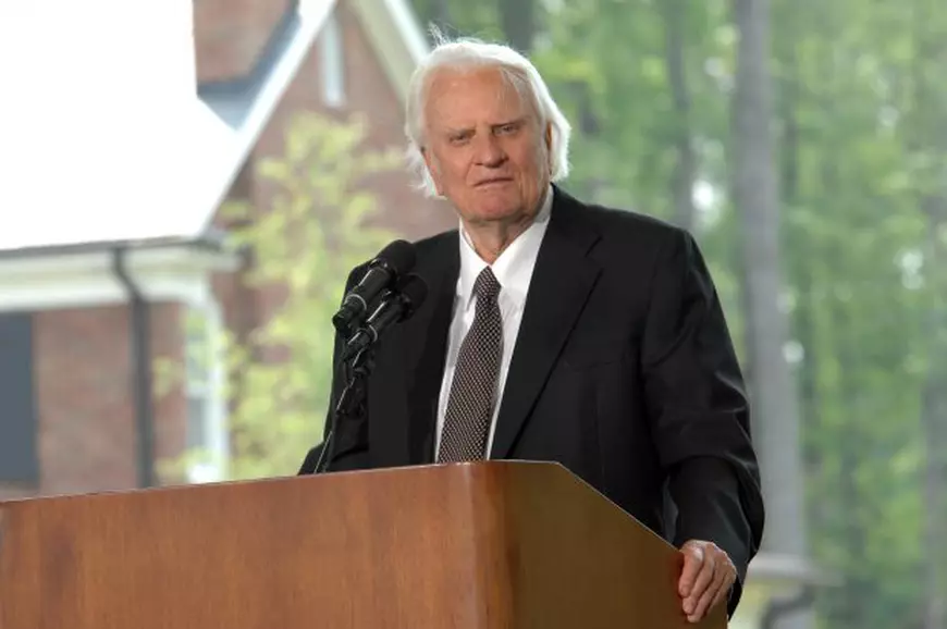VIDEO | A murit Billy Graham, cel mai influent predicator al secolului XX. Mesajul transmis de Donald Trump