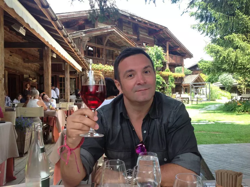 EXCLUSIV/Buzdugan l-a persiflat ani la rând pe Fuego, dar acum a ajuns... pe strada lui!