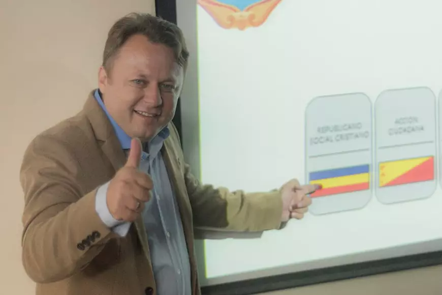 EXCLUSIV/Noul deputat din Costa Rica, Dragoș Dolănescu, a fost prea obosit ca să sărbătorească victoria .”M-a trezit soția cu un sărut!”