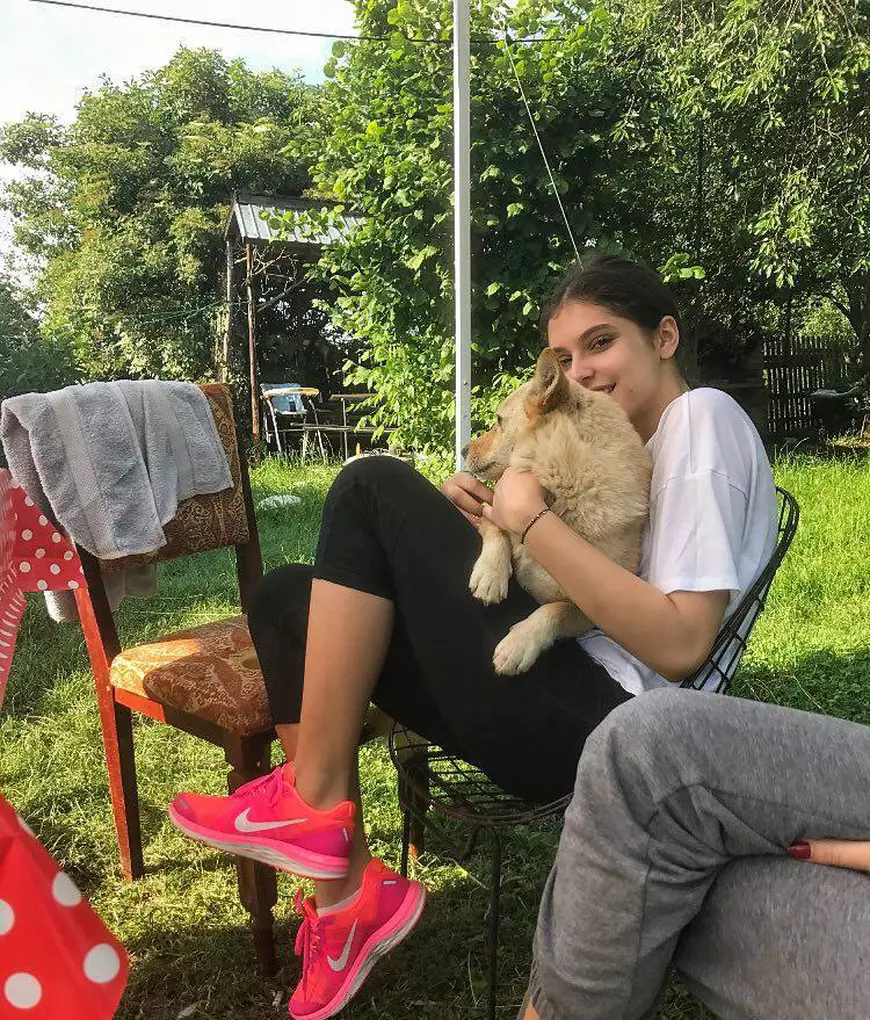 EXCLUSIV/Modelul Elena Chiriac, multiplă campioană la taekwondo WTF, ofertată să devină colega Innei și Antoniei