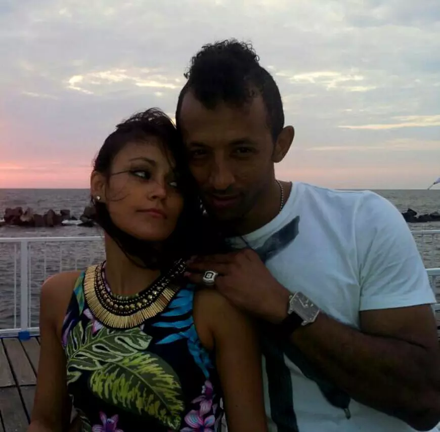 EXCLUSIV/ Divorțul lui Kamara le-a mărit veniturile artistului, soției și amantei. Onorarii la puterea a treia!