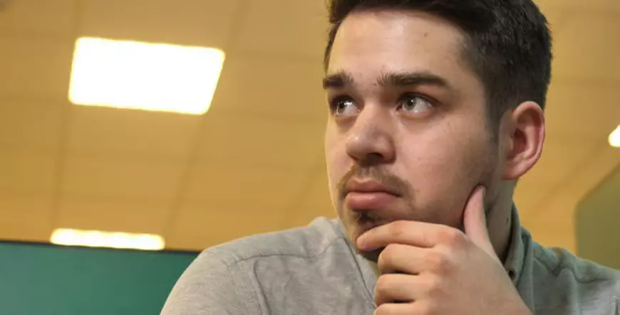 VIDEO/ Românii care revoluționează publicitatea stradală din Dubai: panouri inteligente care recunosc fețele