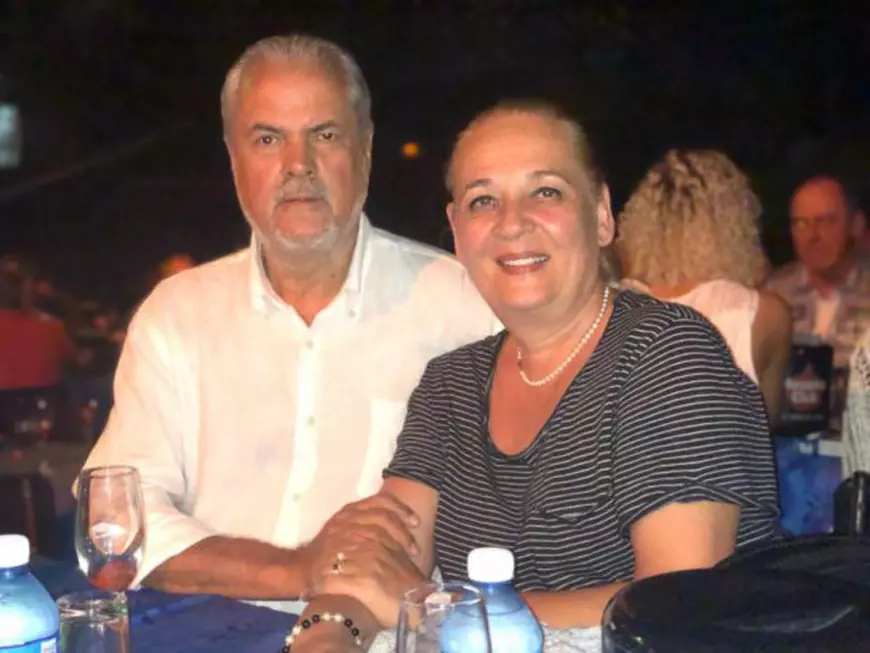 FOTO și VIDEO | Adrian Năstase, la bustul gol, în vacanța din Cuba