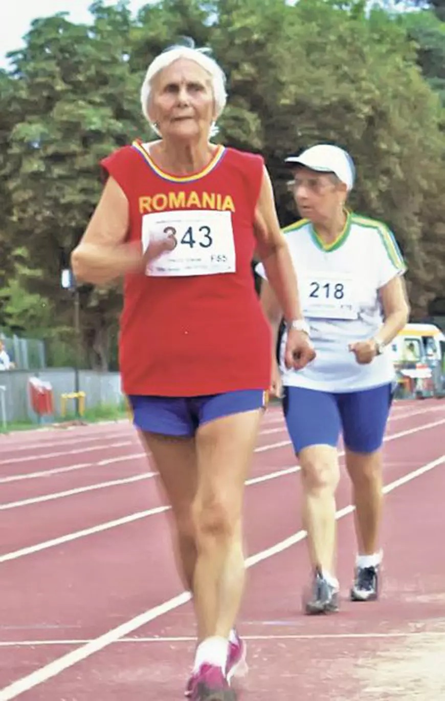 VIDEO EXCLUSIV/Povestea incredibilă a Elenei Pagu, campioană mondială la marș, la 91 de ani! ”După antrenament sunt în stare să răstorn și casa!”