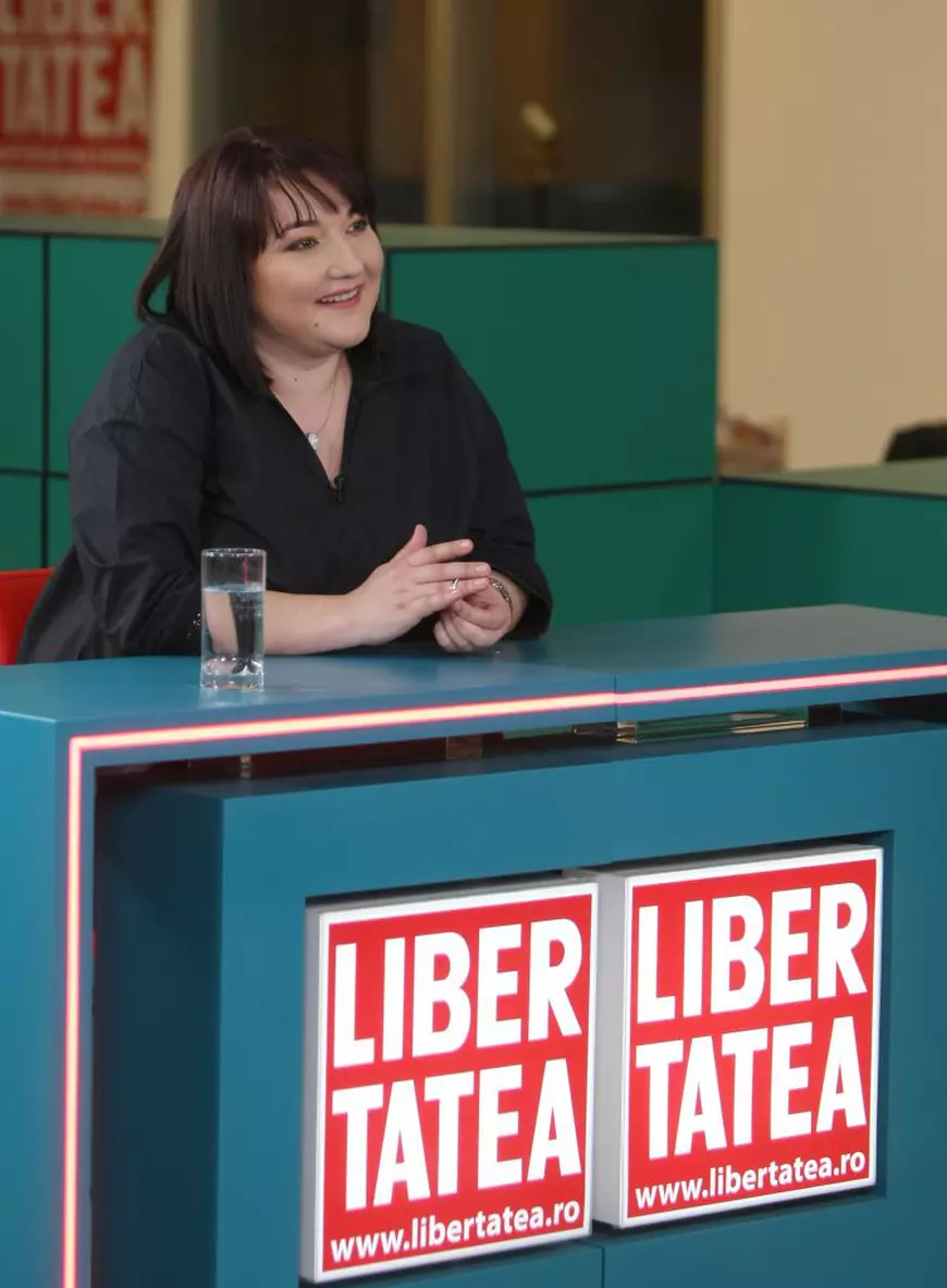 VIDEO EXCLUSIV/ Ecaterina Ladin a jucat însărcinată în „Las Fierbinți” și s-a întors la filmări la trei luni după naștere. „Pur și simplu îmi iubesc meseria!”