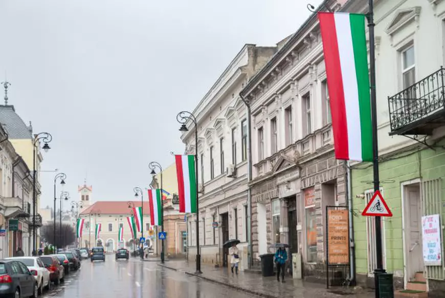 drapel ungaria sfantu gheorghe