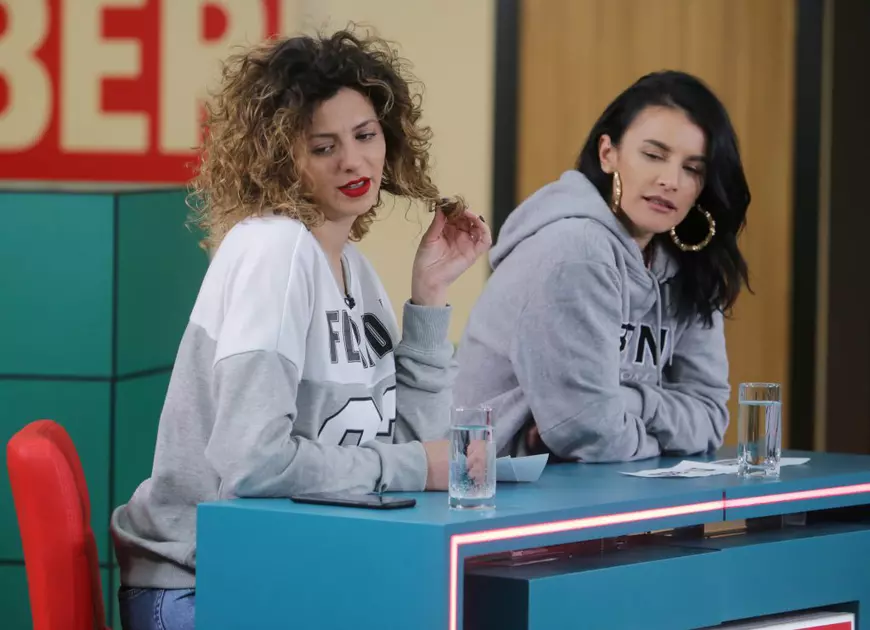 VIDEO EXCLUSIV/Fetele de la LikeOne au acceptat să răspundă la cele mai intime întrebări. Ruxy și Creața mai sincere ca niciodată la provocarea „Am/N-am”