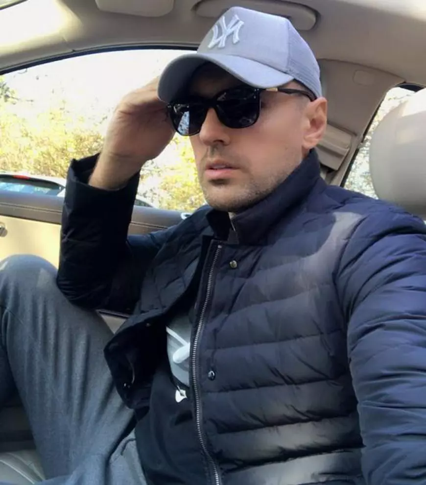EXCLUSIV/ Alexandru Frâncu, fondatorul Paraziții, își face trupă de fete. Revine în muzică după 15 ani