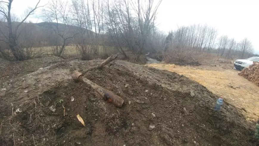 UPDATE/ O bombă din al doilea Război Mondial, găsită într-un sat din judeţul Braşov