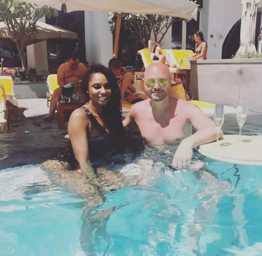 Laurette și Mihai Mitoșeru, împreună în Dubai. Cine i-a fotografiat în piscină. “Așa ceva…”