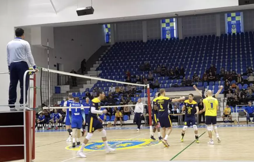 Divizia A1 la volei masculin, play-off, etapa a patra. Seara surprizelor: Arcada a bătut la Ploiești, Zalăul - la Steaua!