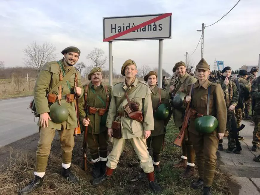 Consilier de la Primăria Capitalei, model într-o revistă pentru femei