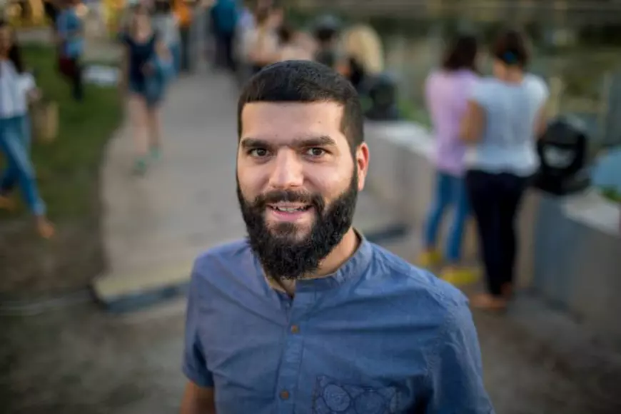 EXCLUSIV/Bogdan Munteanu, omul care știe tot ce se întâmplă cool în oraș. Fost politehnist, fost corporatist, acum promoter de underground