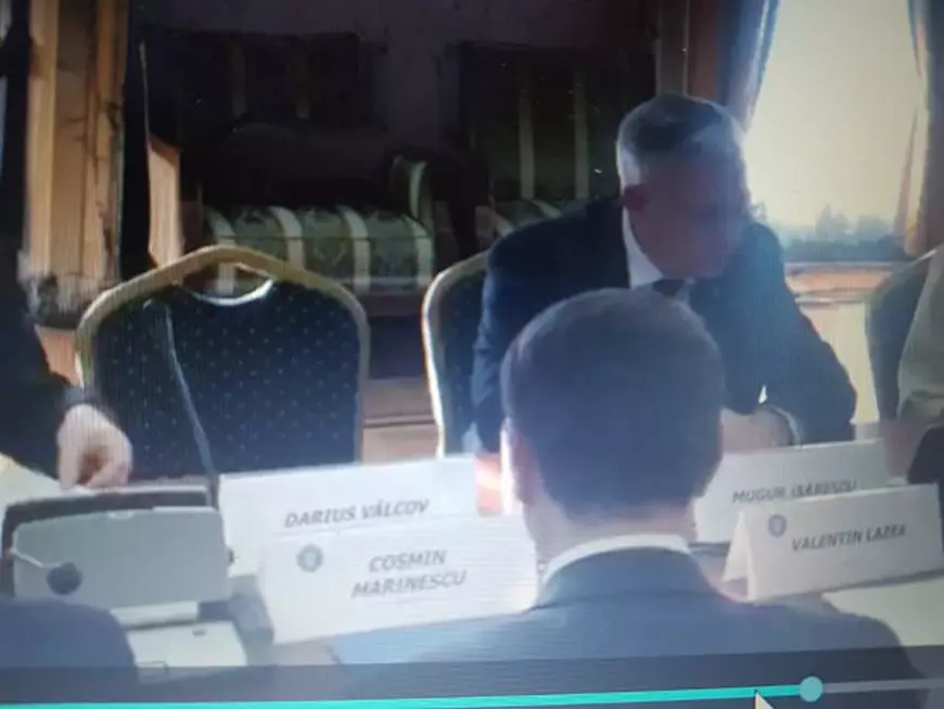 Darius Vâlcov trebuia să participe la ședința comisiei pentru trecerea la zona Euro, de la Palatul Victoria