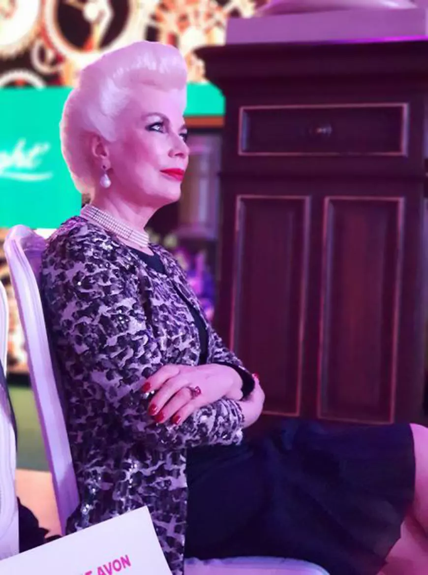 Premii pentru “divele digitale” ale României. Esca a câștigat ”Best Woman Websites”: ”Locul doi sau trei mi-ar fi căzut foarte rău. I am such a bad loser!”