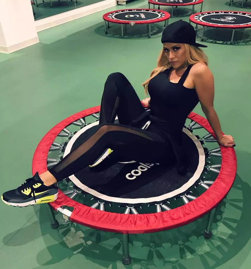 Cum se menține în formă Anda Adam. " Facem sport degeaba, dacă după antrenament mâncăm patru savarine"