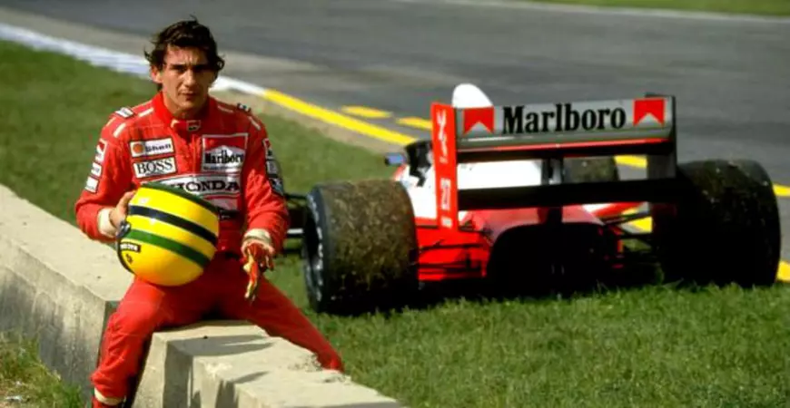 Cea mai mare tragedie din sport s-a petrecut de 1 mai. Pilotul Ayrton Senna a murit pe circuit la doar 34 de ani | VIDEO