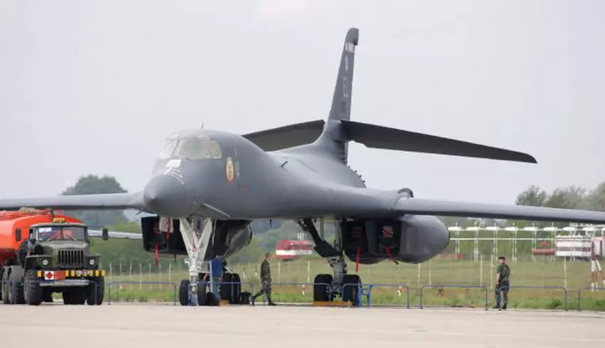 FOTO | Cum arată armele avioanele și navele folosite de SUA, Marea Britanie și Franța pentru a ataca Siria