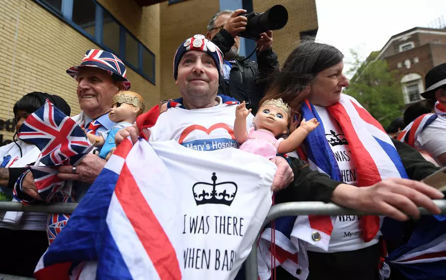 Cum așteaptă britanicii venirea pe lume a celui de-al treilea copil