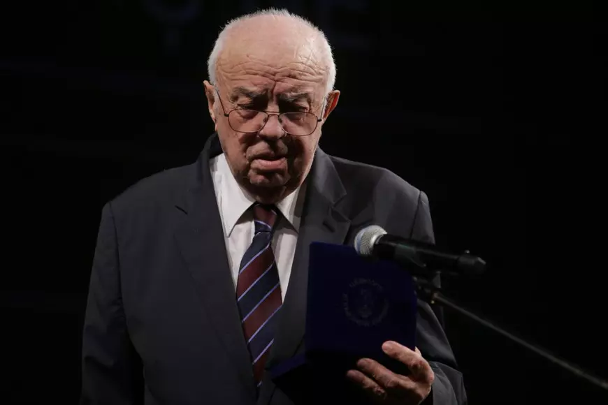 EXCLUSIV/ Când se va retrage de pe scenă Alexandru Arșinel. ”Nu vreau însă să mă agăț de această idee”