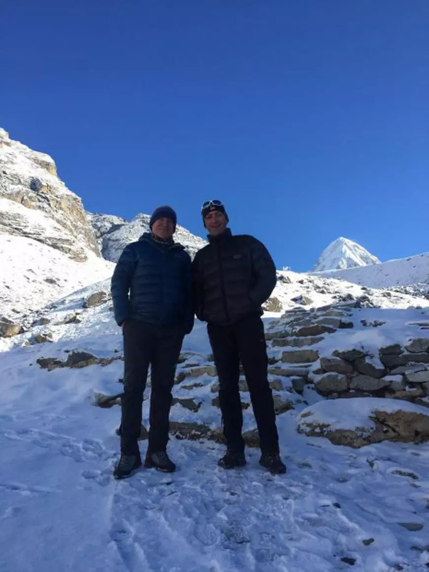 Horia Colibășanu a ajuns în prima tabără de bază de pe Everest. Alpinistul timișorean vrea să deschidă o nouă rută/ FOTO