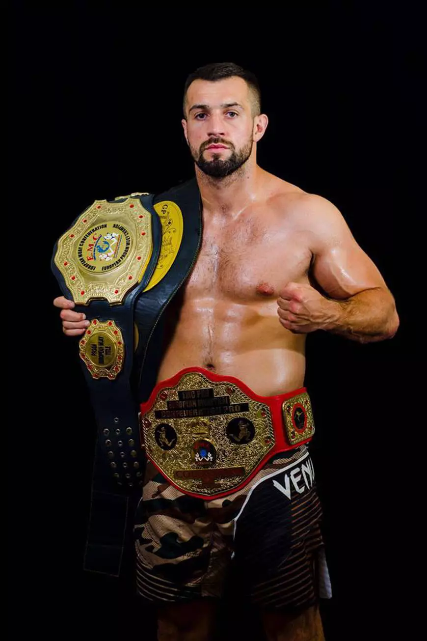 Sebastian Cozmâncă este revelația kickboxing-ului românesc