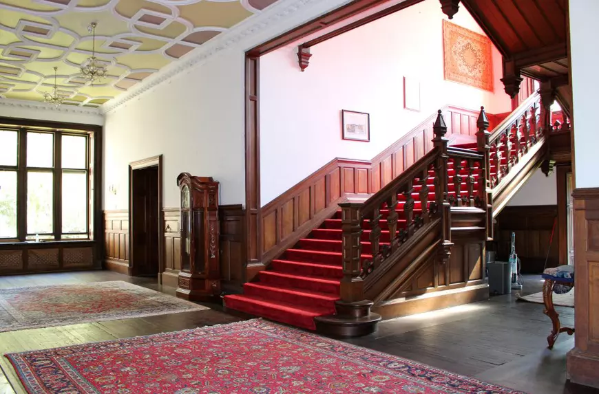 Cum poți deveni lord scoțian cu un castel cu 45 de camera cu doar 5 lire