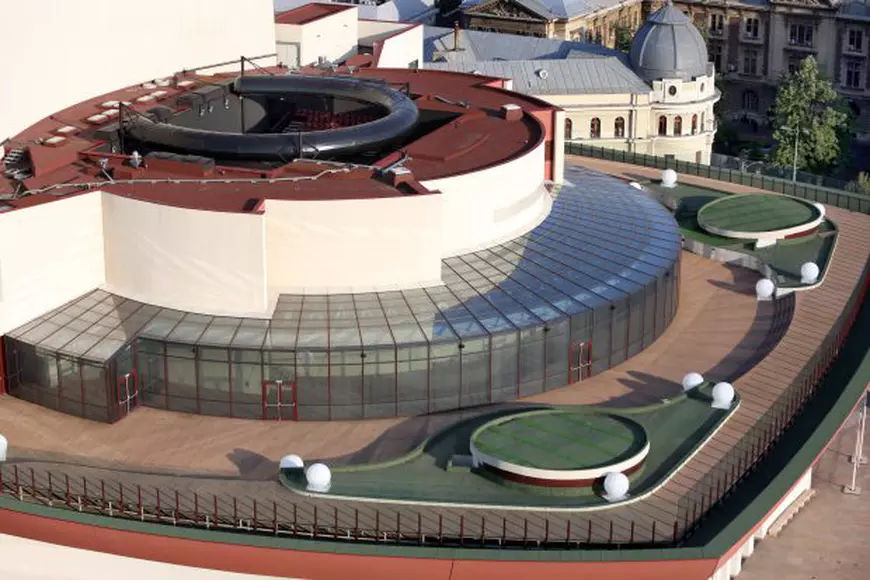 FOTO EXCLUSIV/ Teatrul Național București deschide amfiteatrul de pe acoperiș, în aer liber!