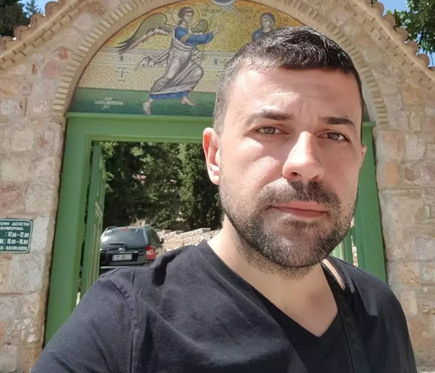 EXCLUSIV/ Ionuț Galani, cântărețul căruia Jean Constantin i-a fost al doilea tată: “Haideți la cimitir, să-l pomenim”